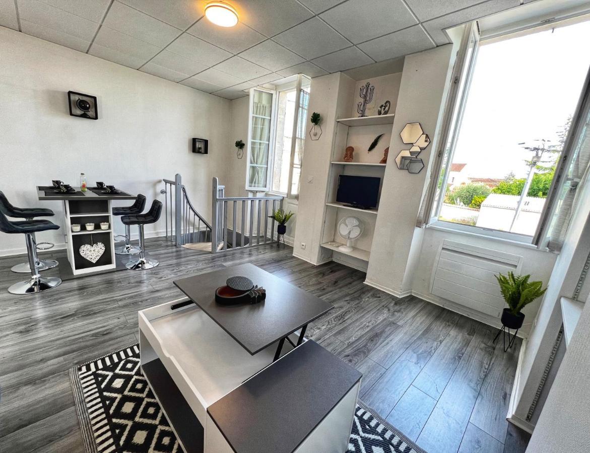 Ferienwohnung Le Myvi - Wifi - Hyper Centre Cognac Exterior foto
